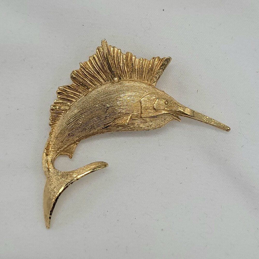 Vintage Gold-Tone Sailfish Brooch Pin Nautical Theme Jewelry Gift 2" - Picture 5 of 10